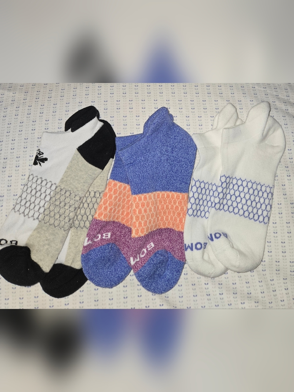 Bombas Socks 3-Pack Low-Cut Athletic Socks - White, Blue, Black Medium
